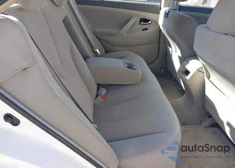 2007 Toyota Camry Le z USA, uszkodzony, nr VIN 4T1BE46K47U629026